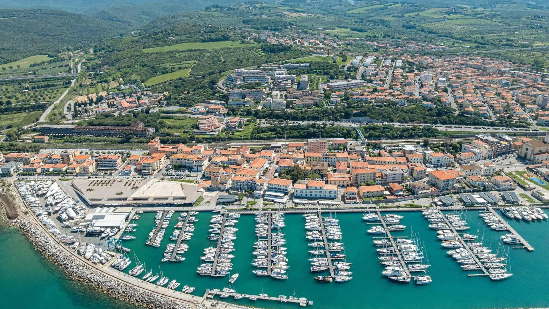 Vista Mare - San Vincenzo Apartment 0*,  Italy